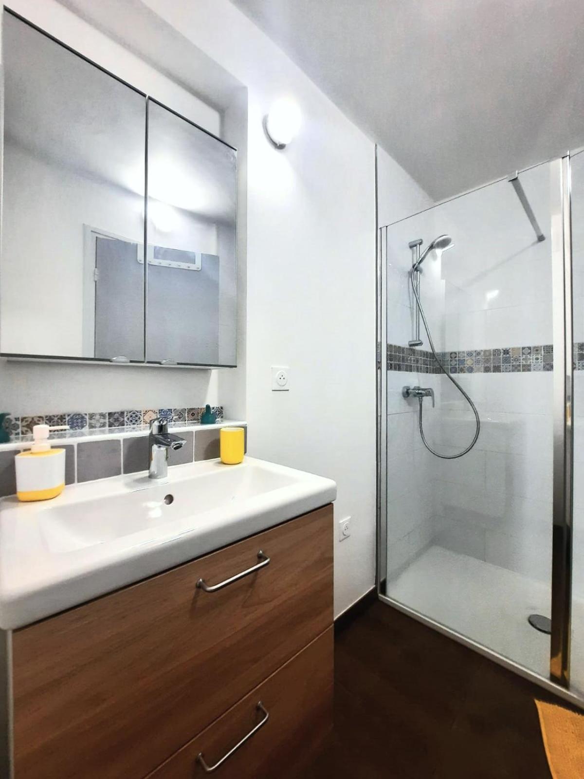 La 2, Climatisee Ac, Calme, Cuisine Privee Accommodatie bij particulieren *